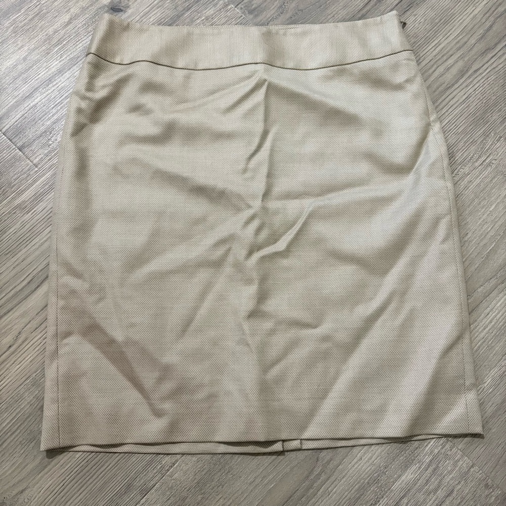 Ann Taylor Women’s Skirt Beige Wool Silk Blend A Line Pencil Lined Sz 10P Career